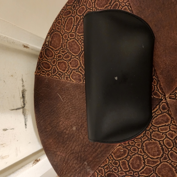 Rayban case - Picture 4 of 4